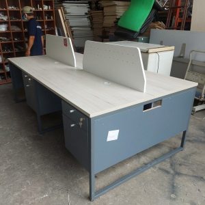 Bàn cụm làm việc 4 chỗ ngồi cũ