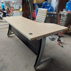 Bàn làm việc cũ chân sắt 1m4 cao cấp