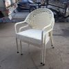 Ghế cafe nhựa giả mây cũ màu trắng