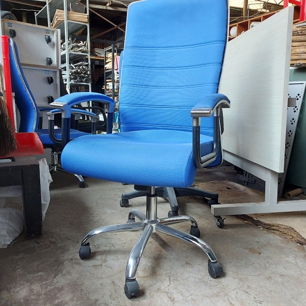 ghe xoay van phong lung cao