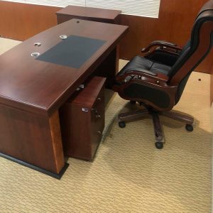 Bàn giám đốc cũ 1m8*80cm giá rẻ