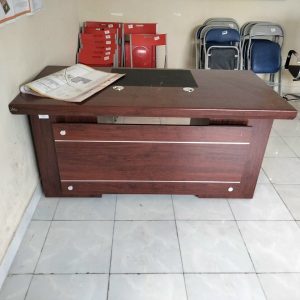 Bàn giám đốc cũ 1m4 giá rẻ
