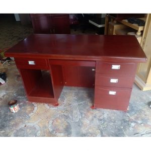 Bàn làm việc cũ 1m4 phủ veneer mới 95%