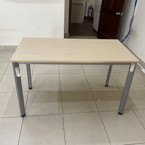Bàn làm việc Hòa Phát cũ chân sắt 1m2