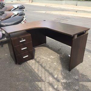 Bàn làm việc chữ L cũ kèm cabin màu nâu