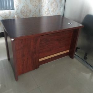 Bàn làm việc cũ 1m2 cao cấp