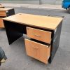 Bàn làm việc cũ 2 hộc đen vàng mới 90%