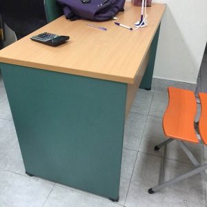 Bàn làm việc Hòa Phát cũ 1m2 không hộc