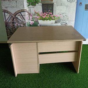 Bàn làm việc cũ Fami 1m2 x 70cm giá rẻ