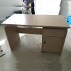 Bàn làm việc Fami 1m2 cũ 2 hộc giá rẻ