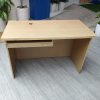 Bàn làm việc cũ 1m2 có ngăn phím giá rẻ