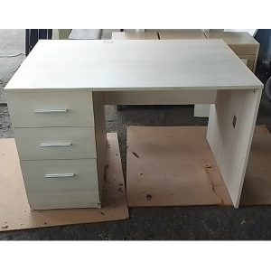 Bàn làm việc cũ 1m2 x 80cm cũ màu kem