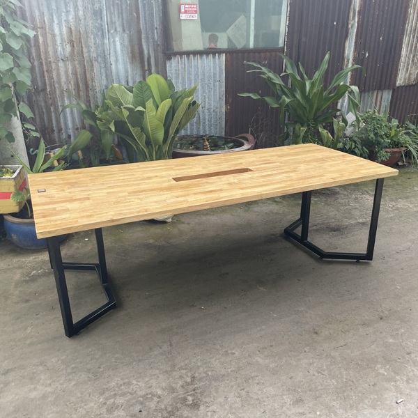 ban hop chan sat go tu nhien 2m4