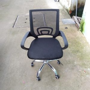 Ghế xoay lưới GT4 cũ còn mới 95%