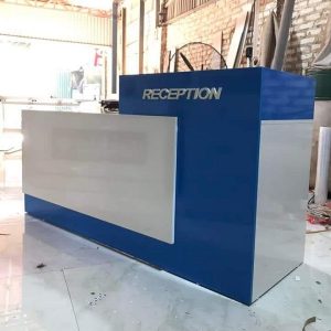 Quầy lễ tân văn phòng 2m trắng xanh
