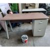 Bàn làm việc chân sắt cao cấp có 2 hộc