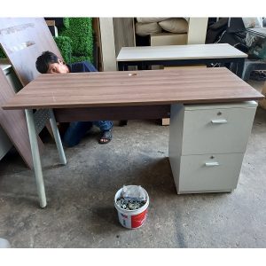 Bàn làm việc chân sắt cao cấp có 2 hộc