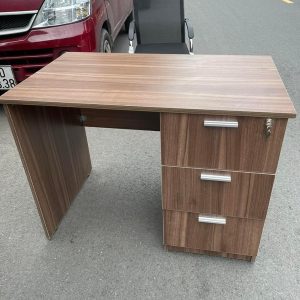Bàn làm việc 1m màu nâu 3 hộc tủ