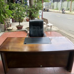 Bàn Giám Đốc 1m8
