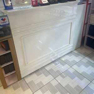 Quầy Lễ Tân 1m2 vân Trắng
