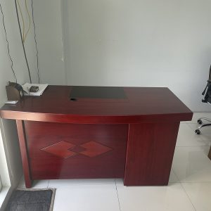 Bàn Giám Đốc 1M4