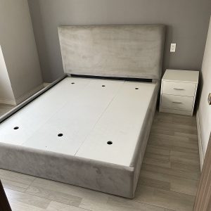 Giường Nữ Hoàng 1M6