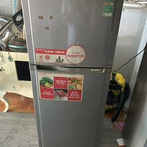Tủ Lạnh Sharp 180L