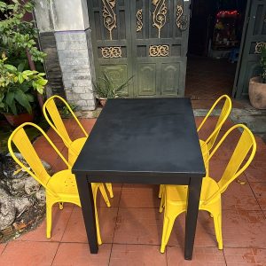 Bàn Ăn 4 Ghế Sắt