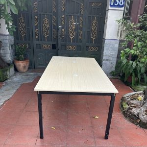 Bàn Làm Việc 2M