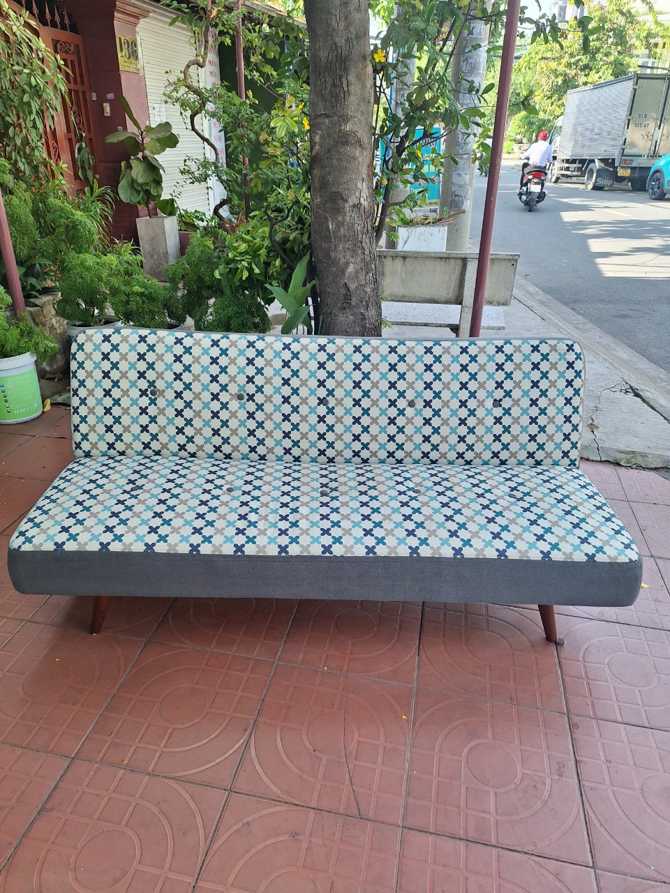 z5593642967346_56ac8bceaeb64ce60f3613e55a911ab8