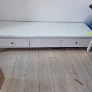 Kệ Tivi Gỗ 1M8 Nhập Khẩu