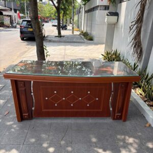 Bàn Giám Đốc 1M8