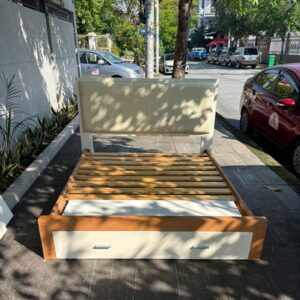 Giường Gỗ Có Ngăn Kéo 1m6